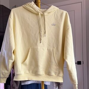 ALO Yoga Women's Light Yellow Hoodie